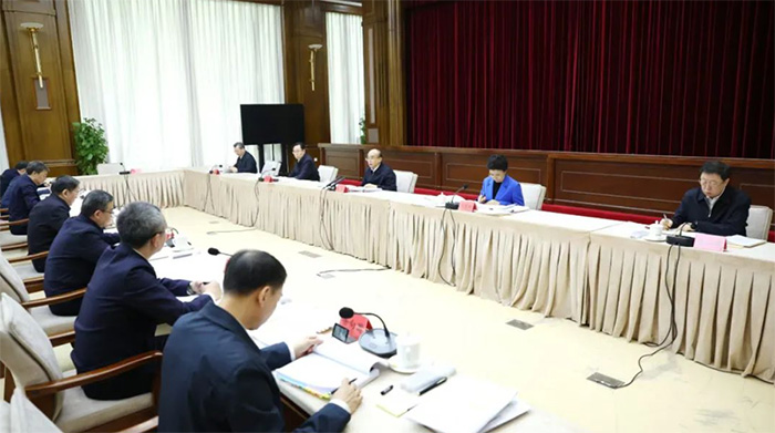 省委常委会会议暨省委党的建设工作领导小组会议召开 许勤主持并讲话