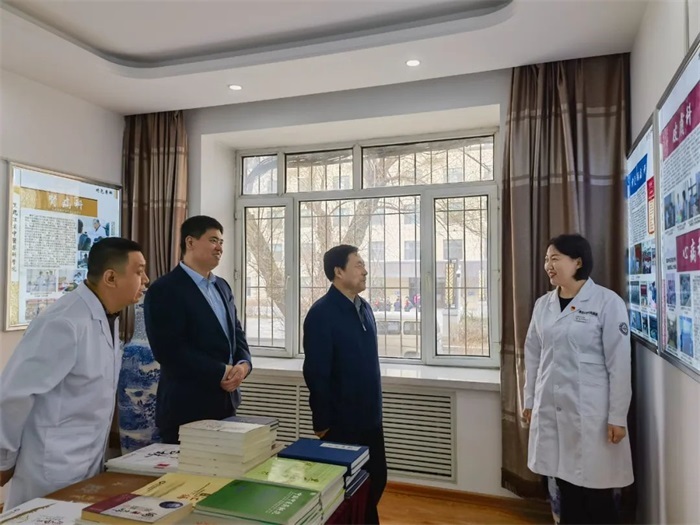 黑龙江省政协副主席张亚中调研省中医药科学院——聚焦科研创新 助力中医药高质量发展