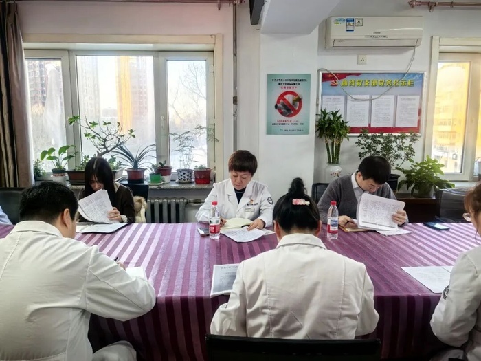 我院药学部对松花江社区卫生服务中心药事管理规范化建设进行指导